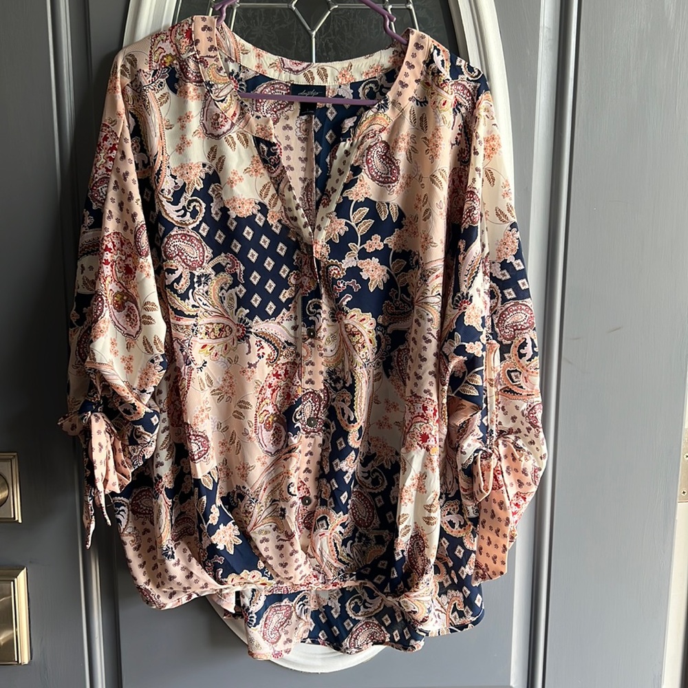 BUCKLE BLOUSE